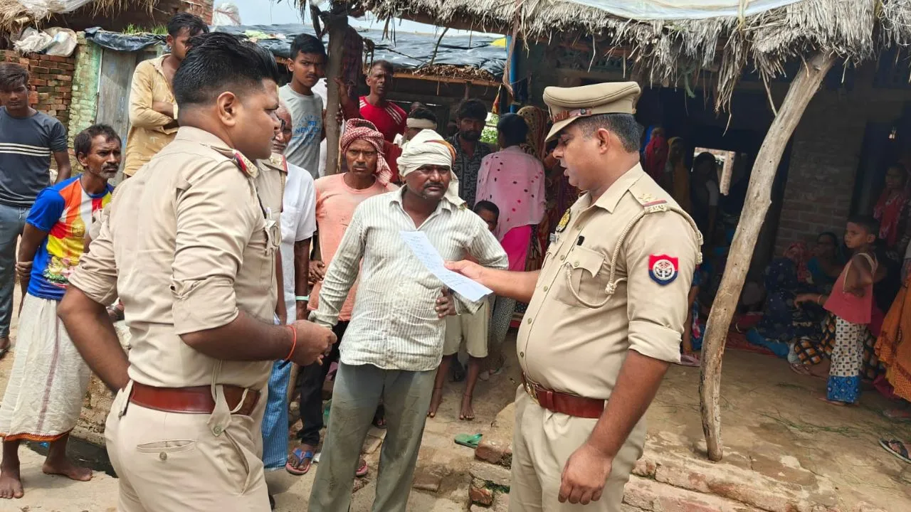Auraiya News: रजवाहा में डूबने से इकलौते बेटे की मौत...पिता के सामने डूबता रहा कुछ न कर सका