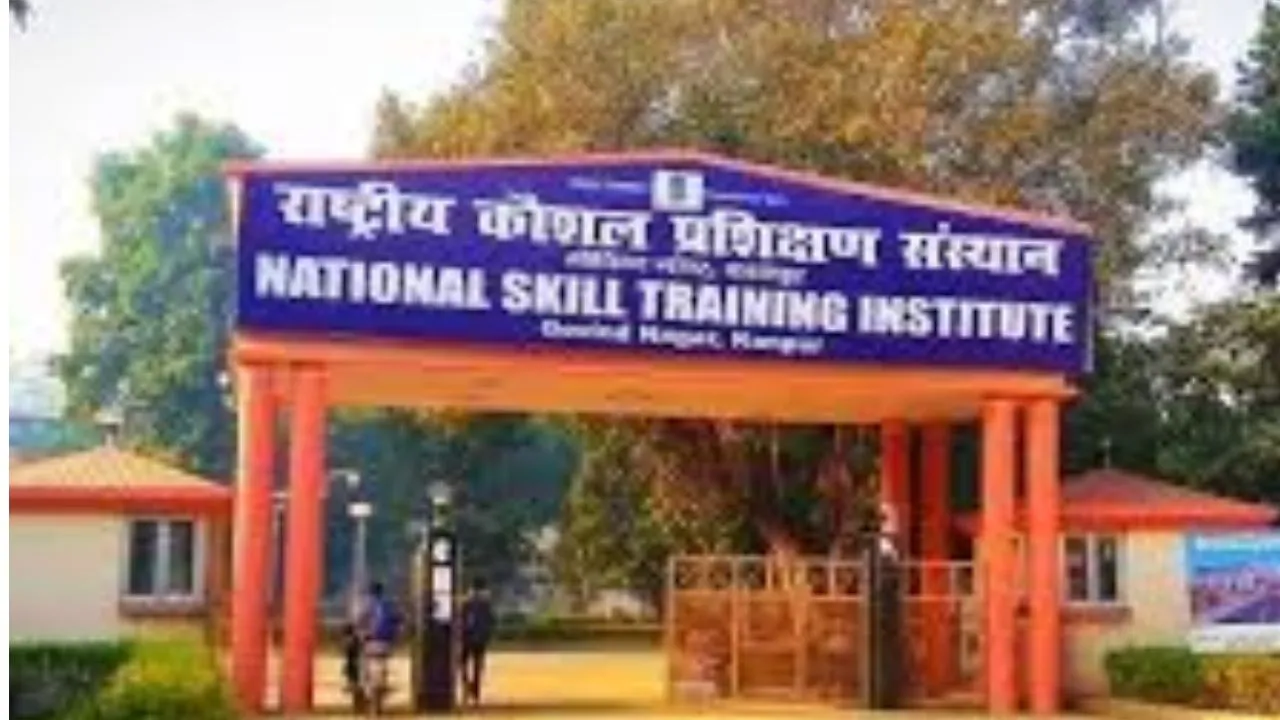 Kanpur News: एनएसटीआई छात्रों के करियर को मिली उड़ान...इन बड़ी कंपनियों में हुआ चयन 