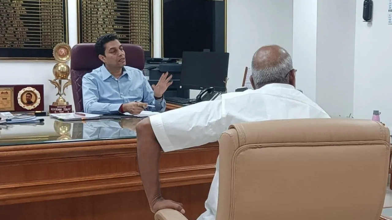 Unnao News: मांगों को लेकर यूपीसीडा के सीईओ ने किसानों के साथ की बैठक...दिए ये जरूरी निर्देश