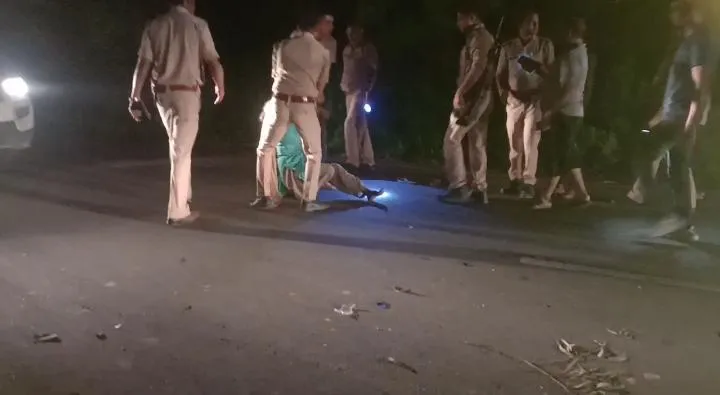 बदायूं: बाइकों की भिड़ंत में दो युवकों की मौत, एक घायल