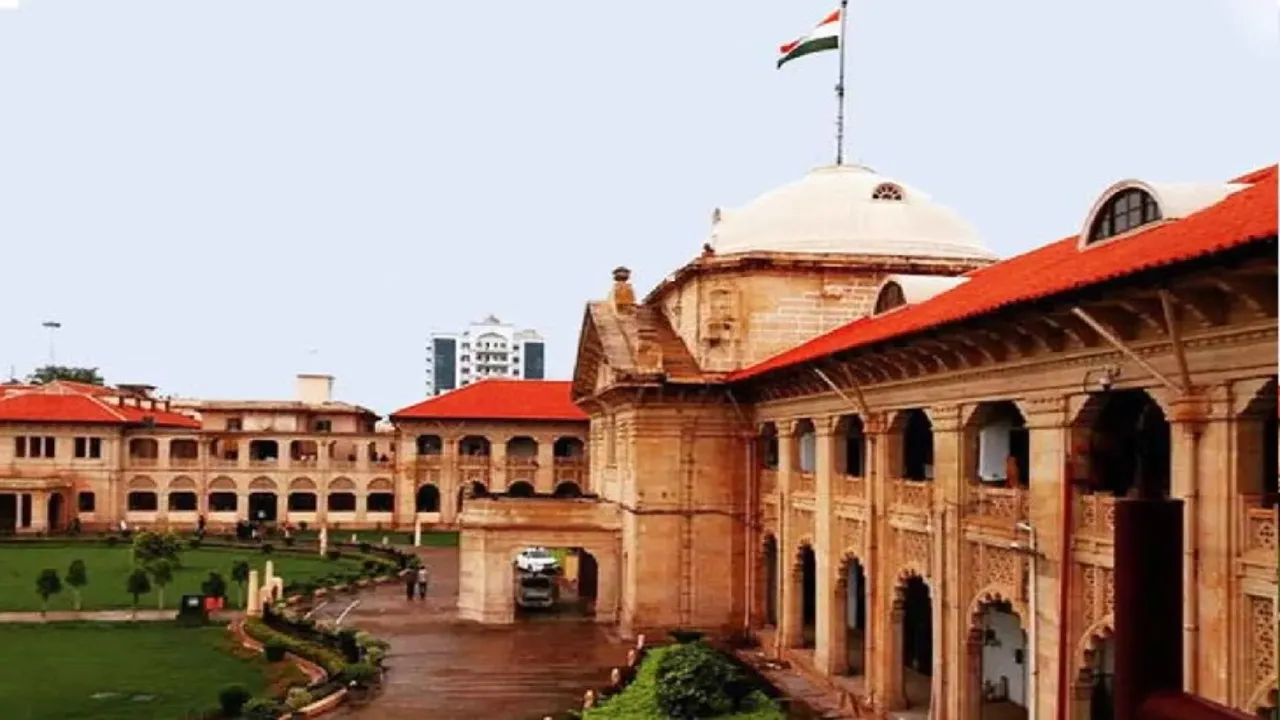 प्रयागराज : सार्वजनिक पार्क में मंदिर के अवैध निर्माण मामले में मुरादाबाद के डीएम से मांगा जवाब