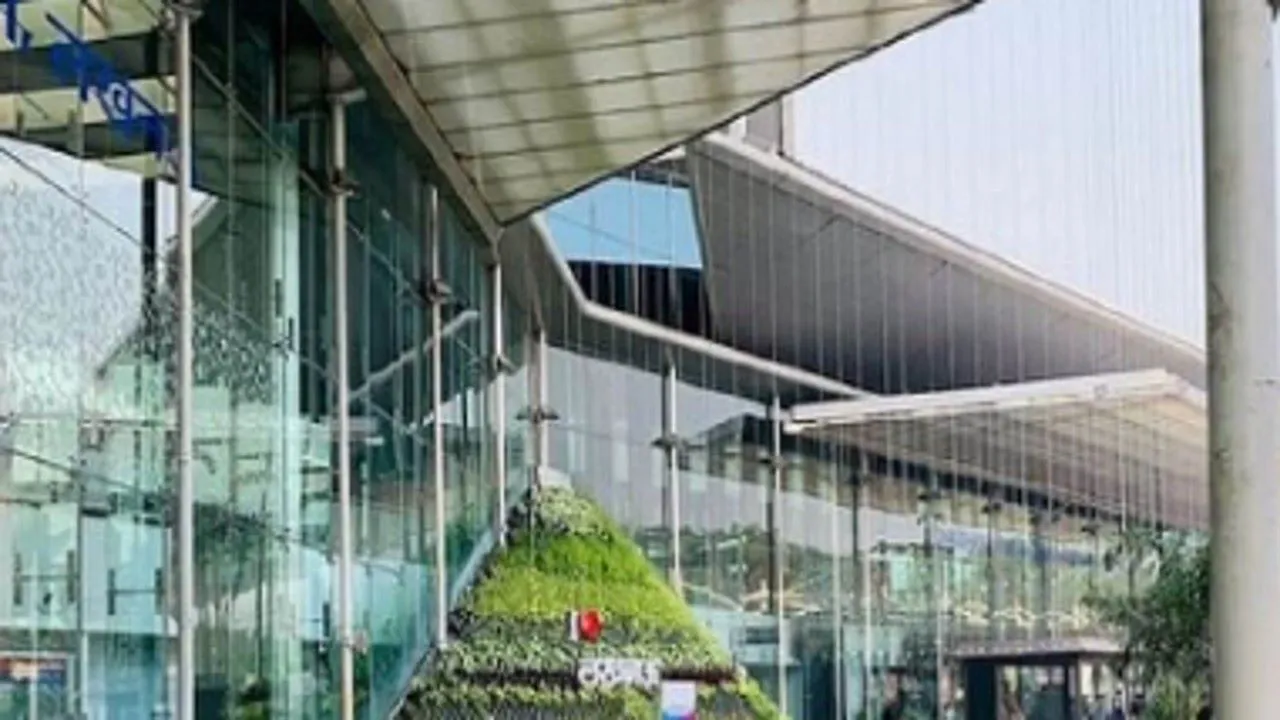 लखनऊ: Airport पर रेडियोएक्टिव मटेरियल हुआ लीक, राहत और बचाव कार्य जारी 