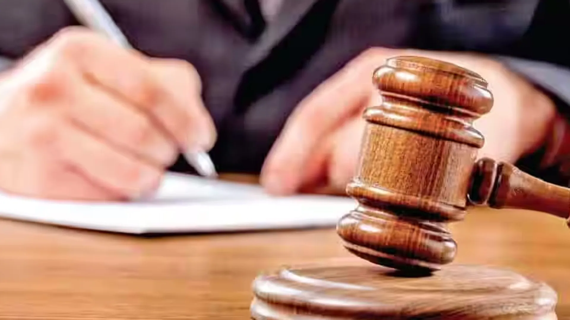 काशीपुर: अधिवक्ता पर फायर झोंककर लूटपाट करने वाले आरोपियों की जमानत खारिज