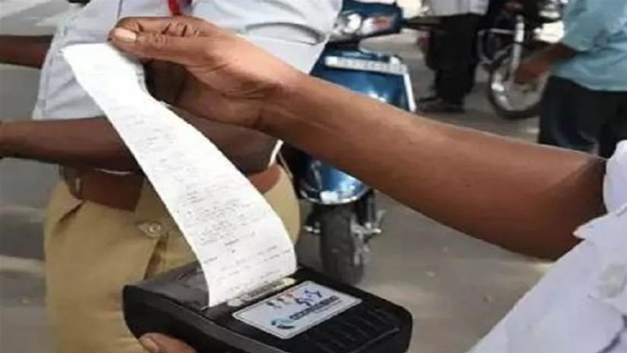 Kanpur: चार-चार चालान भरने के बाद भी नहीं मिली राहत, अतिरिक्त दंड कैसे भरें?...टैक्सी स्वामी की आंखों से छलके आंसू 