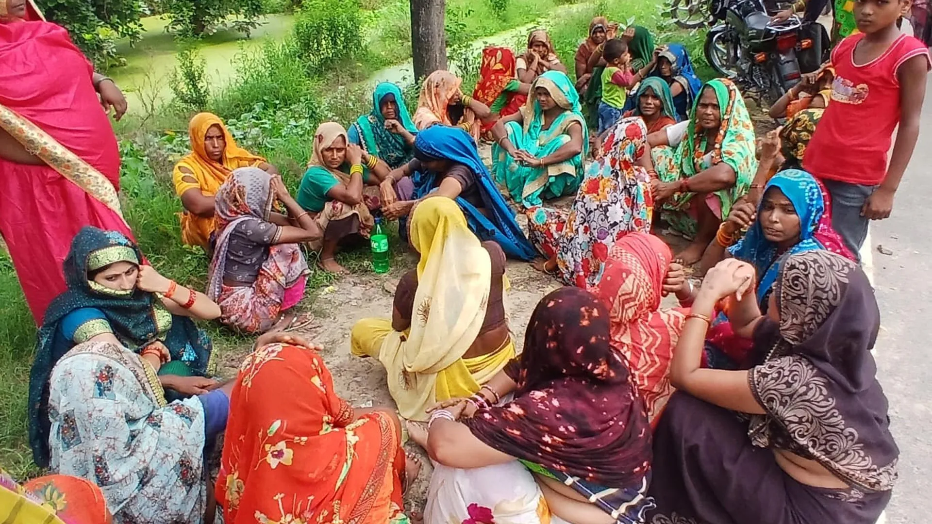 कासगंज : दहेज के लोभियों की भेंट चढ़ी नगला भवूती की ममता, परिजनों में मचा कोहराम