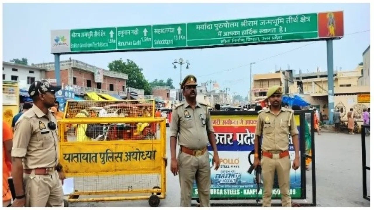 ताकि न होने पाए कोई अप्रिय बात : रात भर गश्त और पेट्रोलिंग में जुटी रही पुलिस