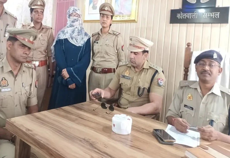 संभल : सर्राफा कारोबारी की दुकान से 25 लाख के जेवर चोरी, महिला गिरफ्तार 