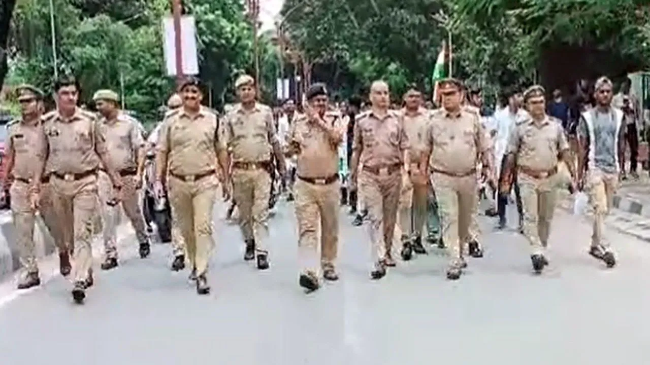 लखनऊ: कोलकाता की घटना के विरोध में डॉक्टरों का प्रदर्शन तीसरे दिन भी जारी 