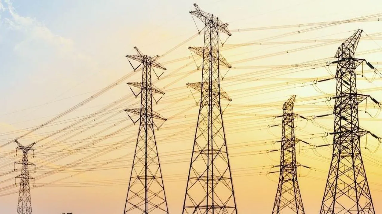 Kanpur: जनसुनवाई कैंप में पहुंचे बिजली उपभोक्ता, केस्को एमडी से की बिजली का बिल ज्यादा आने की शिकायत