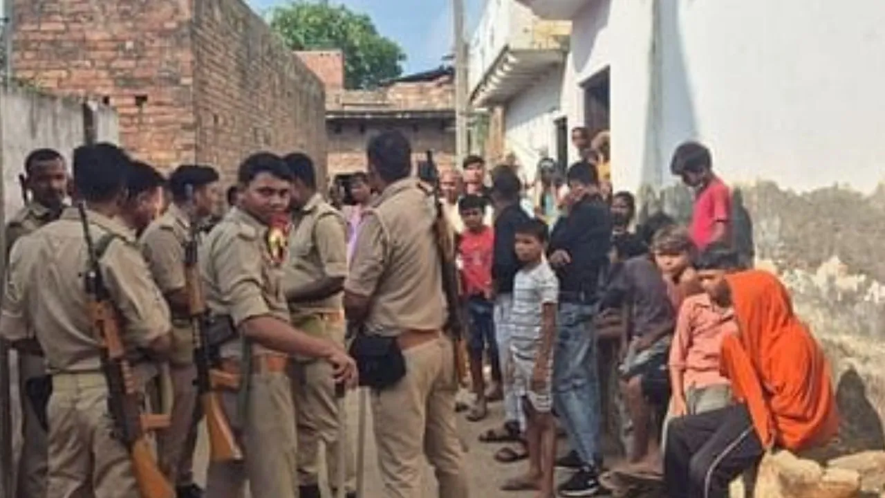 Moradabad: दूसरे समुदाय के लोगों ने कांवड़ियों पर किया पथराव, दरोगा समेत छह घायल, चार गिरफ्तार, इतने लोगों पर केस दर्ज...