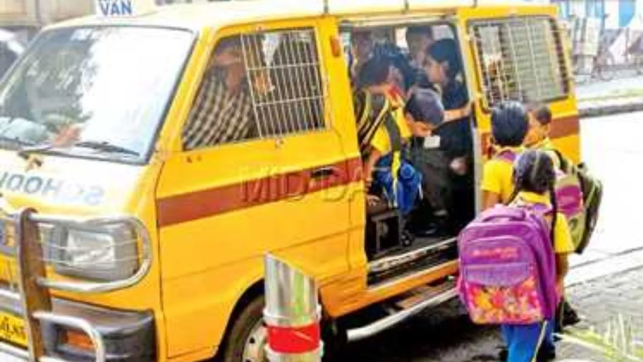 कानपुर में अभियान फुस्स: मौत बनकर दौड़ रहे स्कूली वैन, ई रिक्शा...स्कूली वाहनों के खिलाफ आरटीओ का अभियान दिखावा 