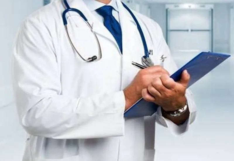 अस्पतालों की लापरवाही से जा रही मरीजों की जान, स्वास्थ्य विभाग खेल रहा नोटिस का खेल 