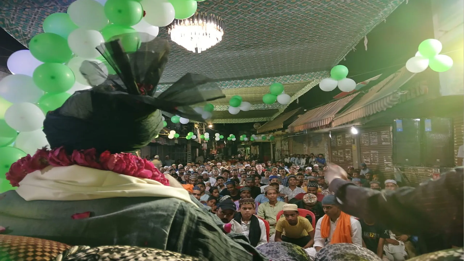 बरेली:अदनान मियां कि सरपरस्ती में हुई जश्न-ए-ईद मीलादुन्नबी कॉन्फ्रेंस