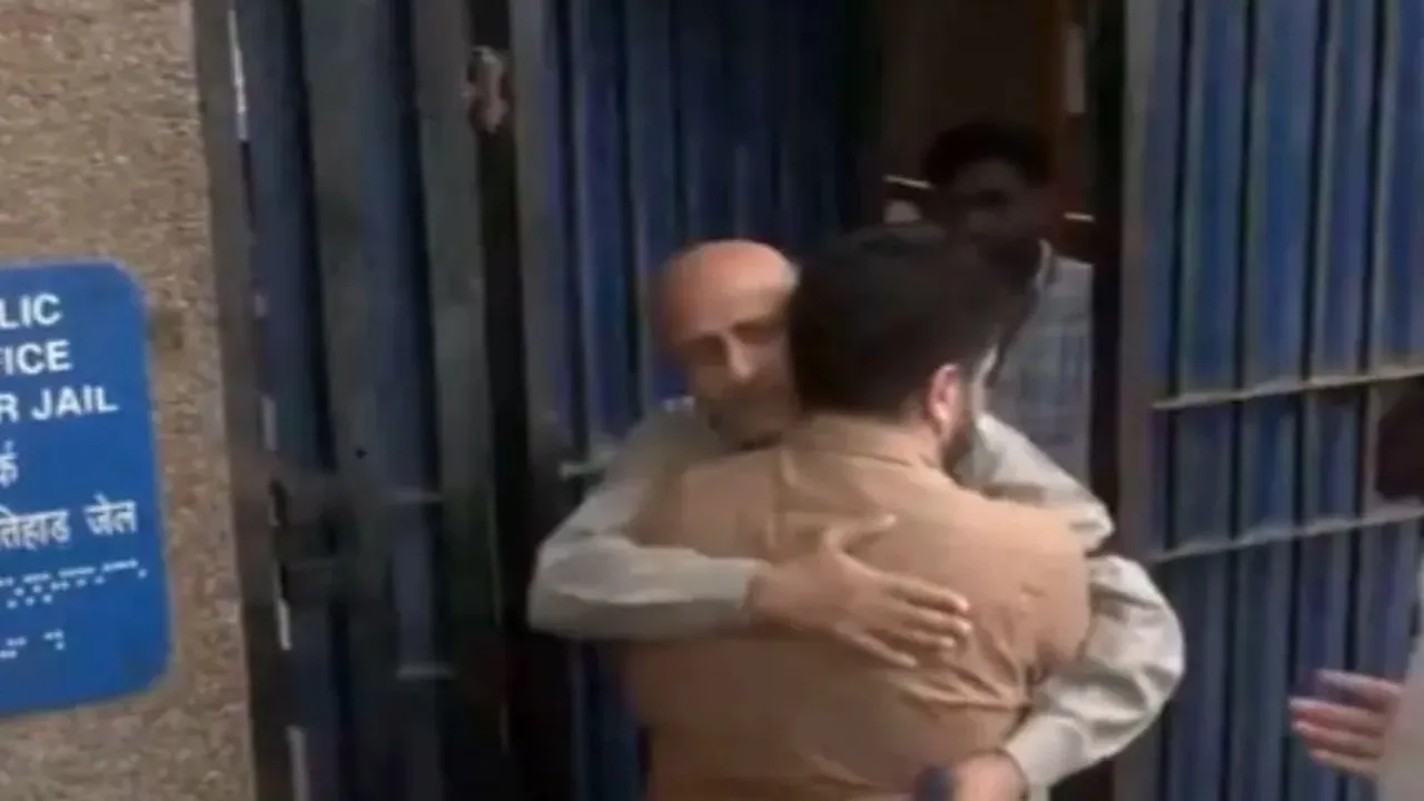 सांसद इंजीनियर रशीद तिहाड़ जेल से रिहा, Terror Funding मामले में कल मिली थी अंतरिम जमानत