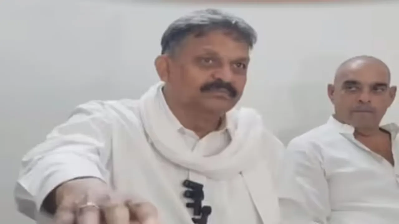 अफजाल अंसारी ने की गांजा को वैध किये जाने की मांग, कहा- प्रसाद बताकर पीते हैं लोग, कुंभ मेले में भेजा जाए एक मालगाड़ी गांजा तो... 