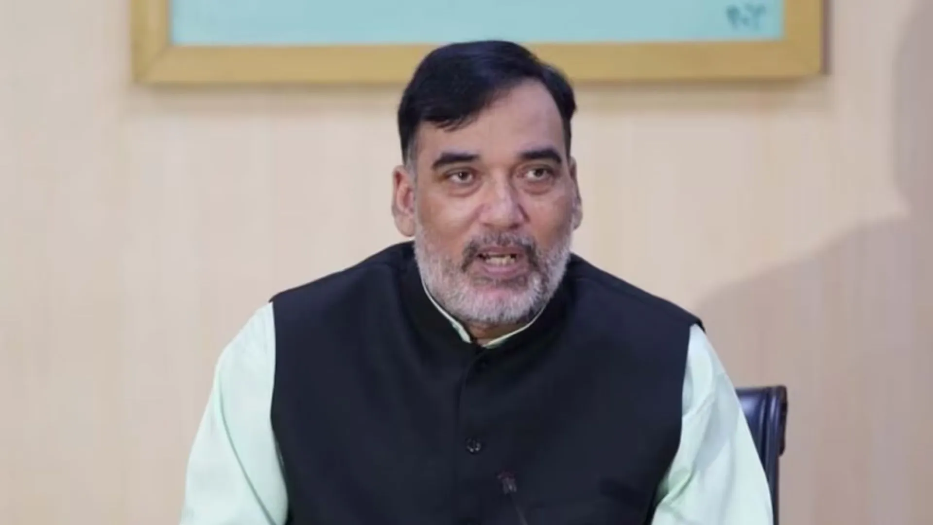 दिल्ली में प्रदूषण से निपटने के लिए केंद्र और पड़ोसी राज्य के साथ मिलकर काम करना जरूरी: गोपाल राय