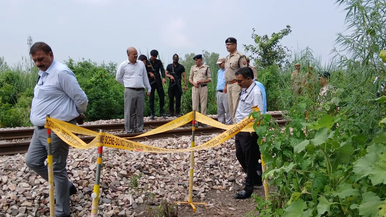 Kanpur Train Incident: बयान के लिए तलब किए गए लोको पायलट समेत तीन लोग...कालिंदी एक्सप्रेस को पलटाने का मामला