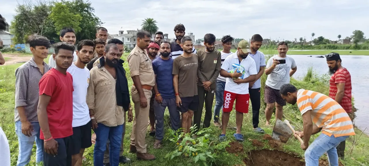 बरेली: किला पुल के पास मिले गोवंशीय पशुओं के अवशेष, हिंदू संगठनों में आक्रोश