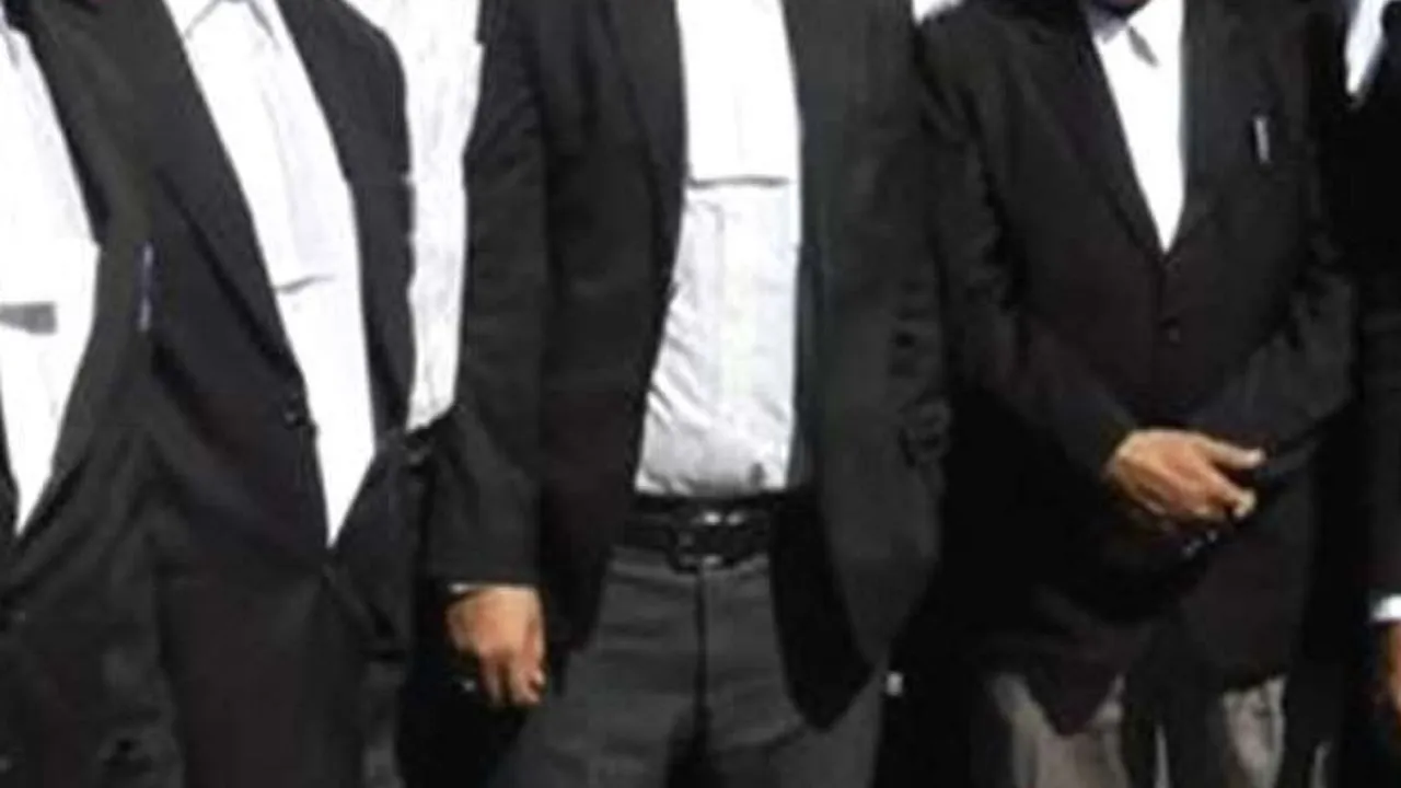 लखनऊ में आज न्यायिक कार्य से विरत रहेंगे अधिवक्ता, जानें वजह