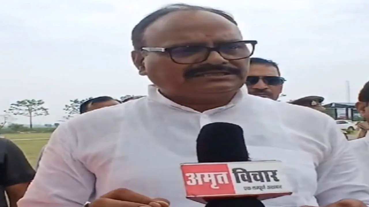  लखनऊ : भ्रष्टाचार के आरोप में कानपुर के एसीएमओ समेत तीन डॉक्टर निलंबित, डफरिन अस्पताल की सीएमएस समेत कई पर विभागीय कार्रवाई शुरू