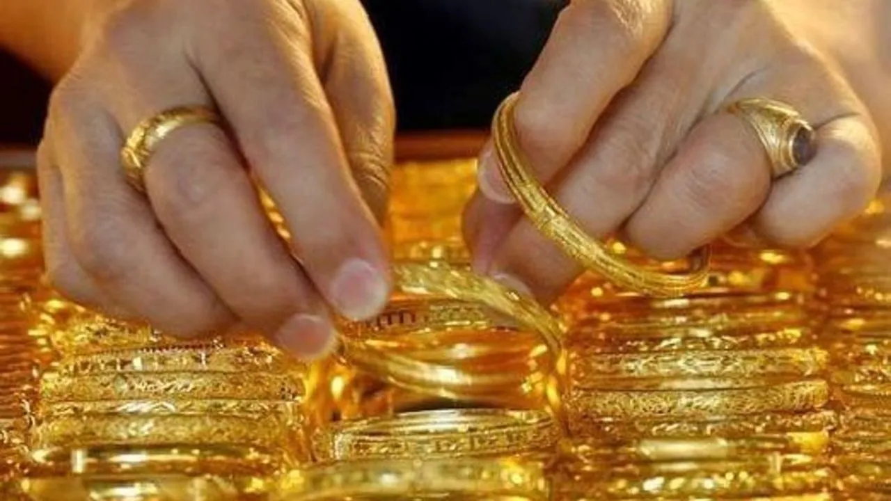 कानपुर में अजब-गजब मामला, वाशिंग पाउडर से सोना चमकाने के नाम पर टप्पेबाज लाखों के जेवर लेकर फरार, जानिए पूरा मामला