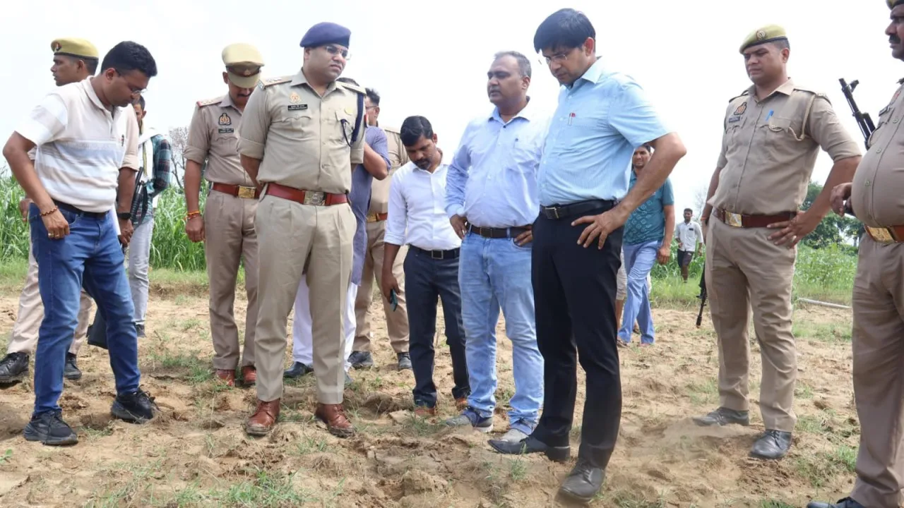 संभल में फैली भेड़िए की दहशत! जंगली जानवर ने बच्ची सहित छह को किया घायल