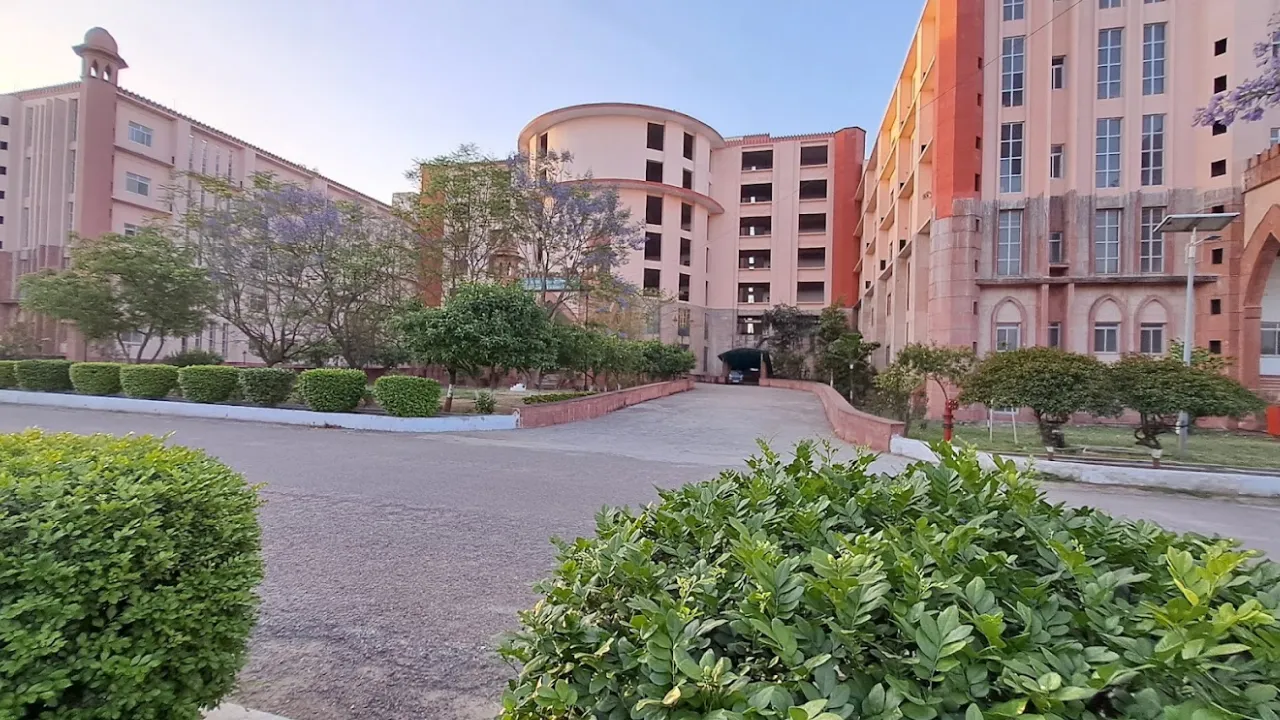 भाषा विश्वविद्यालय में मीडिया लिटरेसी पर वैल्यूएडेड कोर्स आंरभ