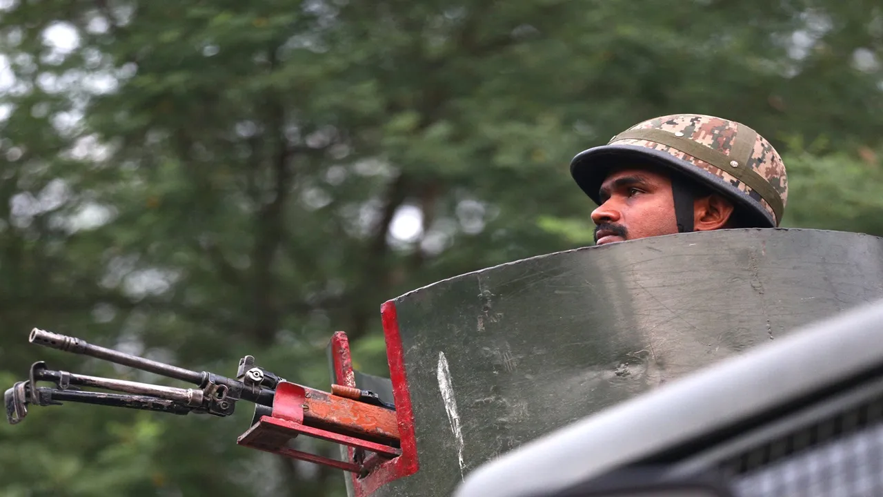 Jammu-Kashmir: अखनूर में सुरक्षा बलों के साथ मुठभेड़ में एक और आतंकवादी ढेर