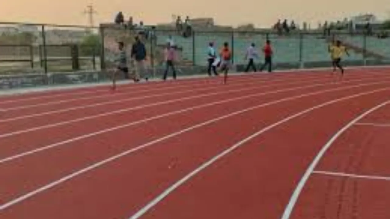 लखनऊ की खुशी को दोहरी स्वर्णिम सफलता, मंडलीय एथलेटिक्स प्रतियोगिता