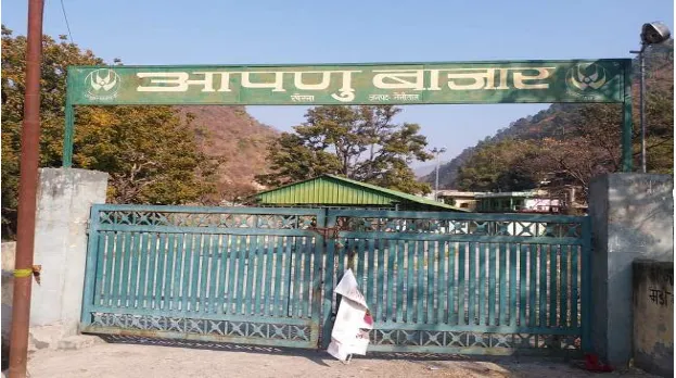 गरमपानी: सेना की जमीन पर आपुण बाजार बनाने वालों पर हो कार्रवाई 