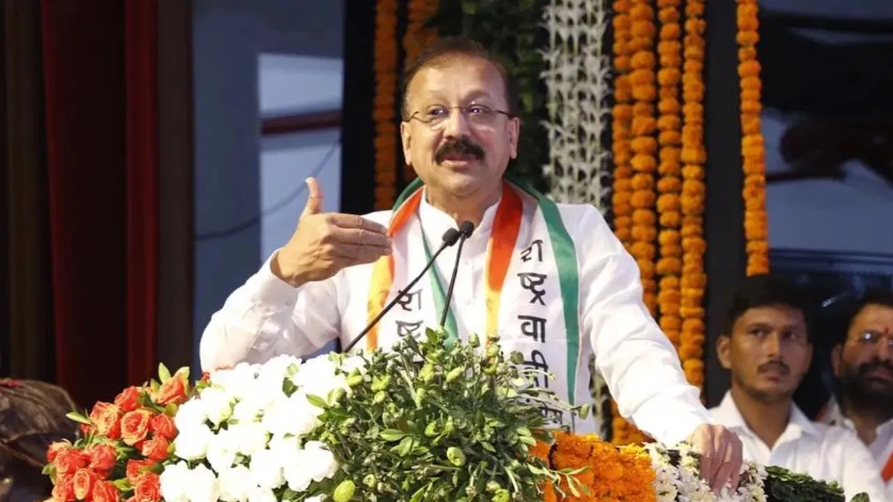 Baba Siddique Murder Case: पोस्टमार्टम के बाद घर लाया गया बाबा सिद्दीकी का शव, तीसरे आरोपी की भी हुई पहचान