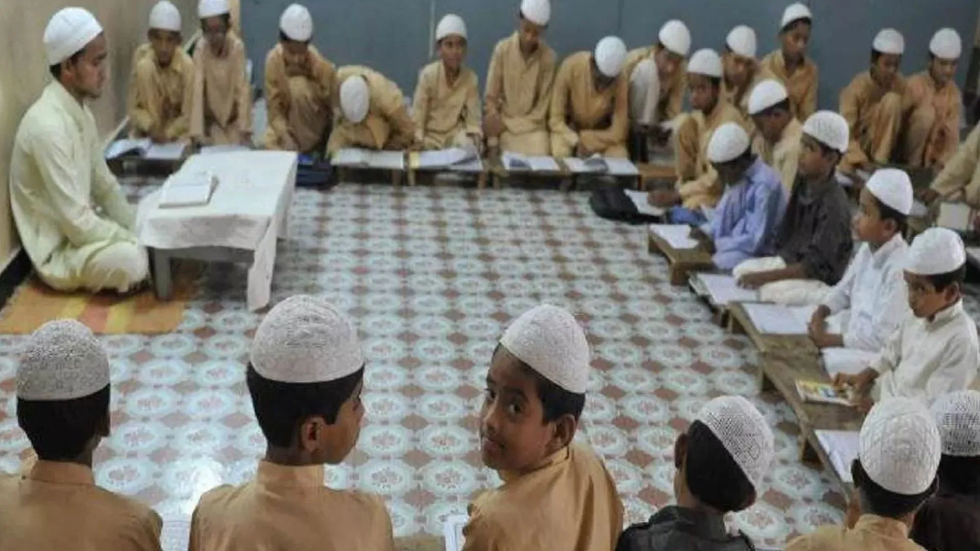 यूपी में मदरसों के बाद 'मकतब' पर ATS की नजर, अधिकारियों से रिकॉर्ड मांगा