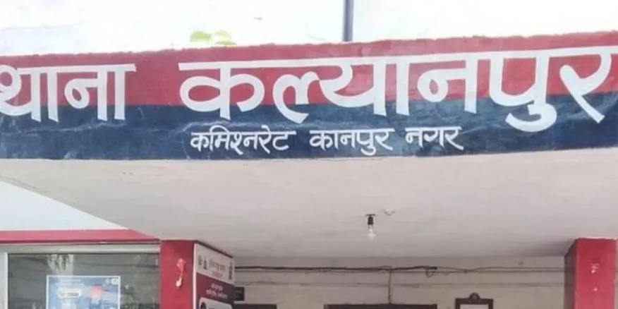 कानपुर में भिड़े छात्रों के दो गुट: जमकर ईट-पत्थर व दईमार बम चले, तीन लोग घायल, पुलिस ने दो को पकड़ा