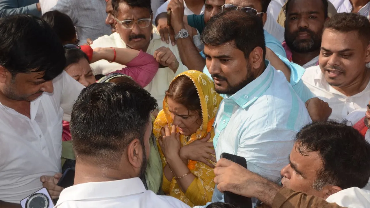 Naseem Solanki News Today News