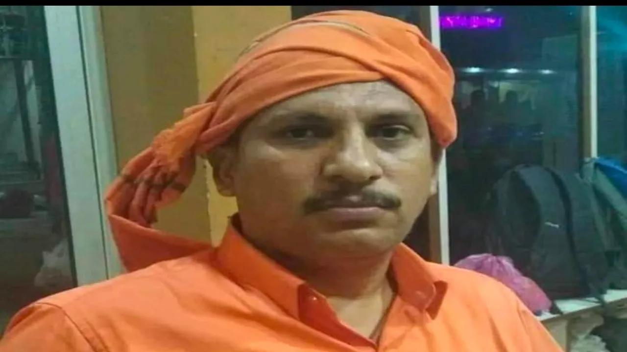 लखनऊ : मंदिर में साईं बाबा की मूर्ति हटाने पहुंचे हिंदू नेता गिरफ्तार 