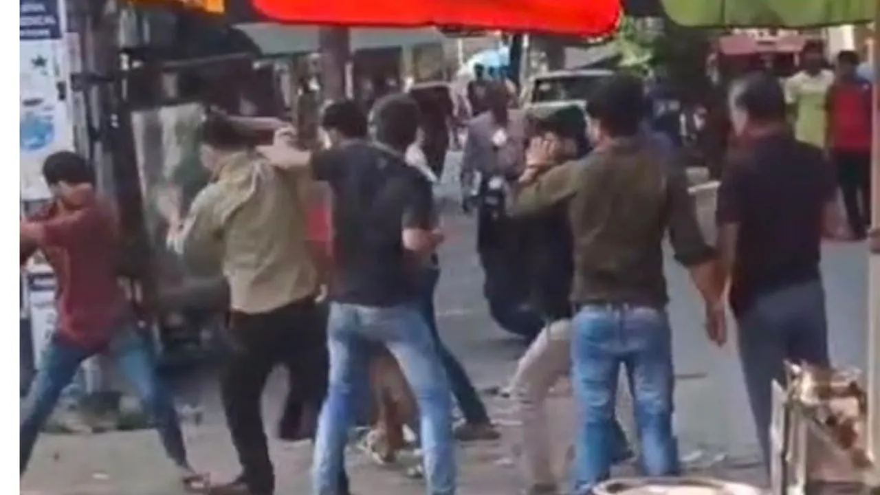 कानपुर में नेवी की तैयारी कर रहे छात्र की पिटाई: VIDEO सोशल मीडिया में वायरल, युवक बोला- दबंग पैसों की करते है डिमांड