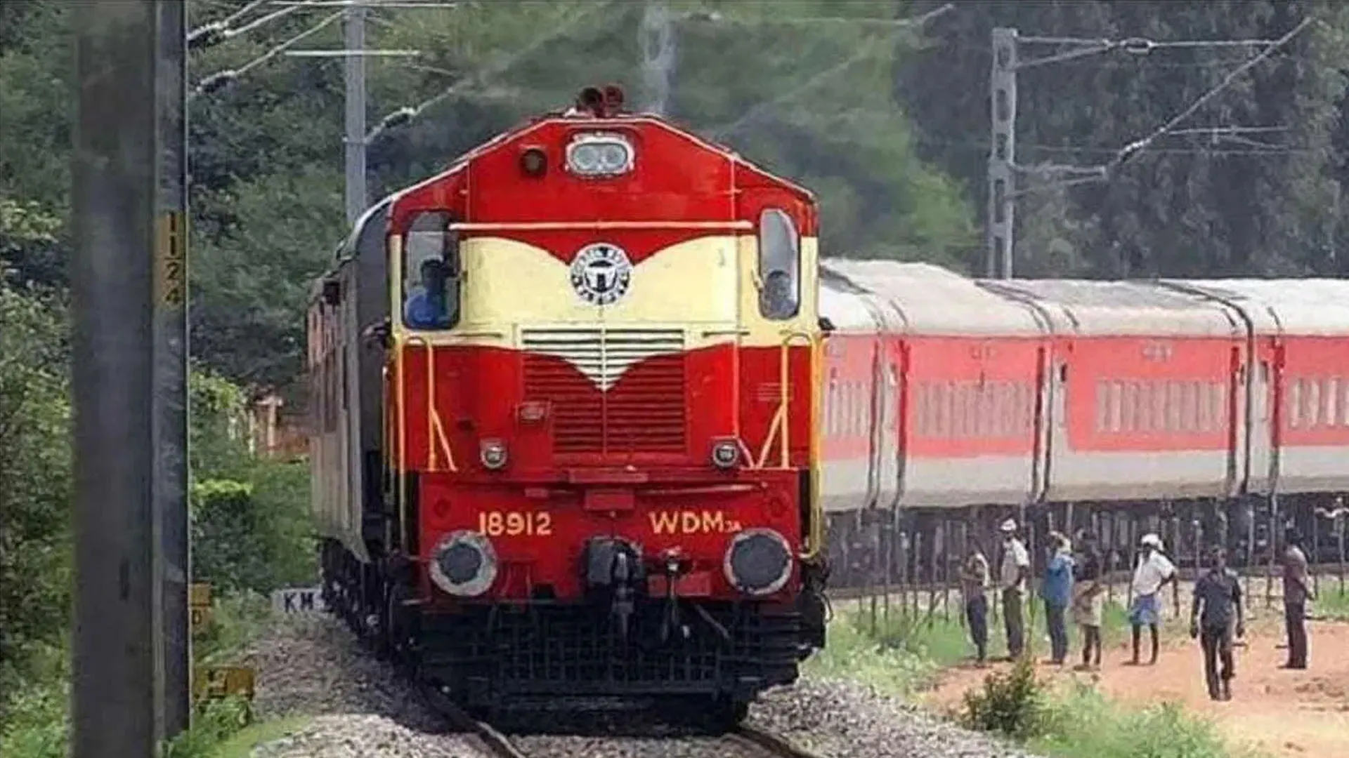 बरेली: लालकुआं-बान्द्रा टर्मिनस एक्सप्रेस का संचालन 21 से