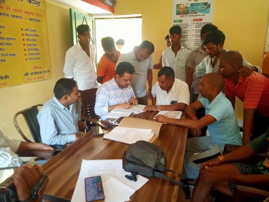 बहराइच: गांव के विकास कार्यों में लाखों का घोटाला, ग्रामीणों का बयान दर्ज...जल्द हो सकती है बड़ी कार्रवाई 