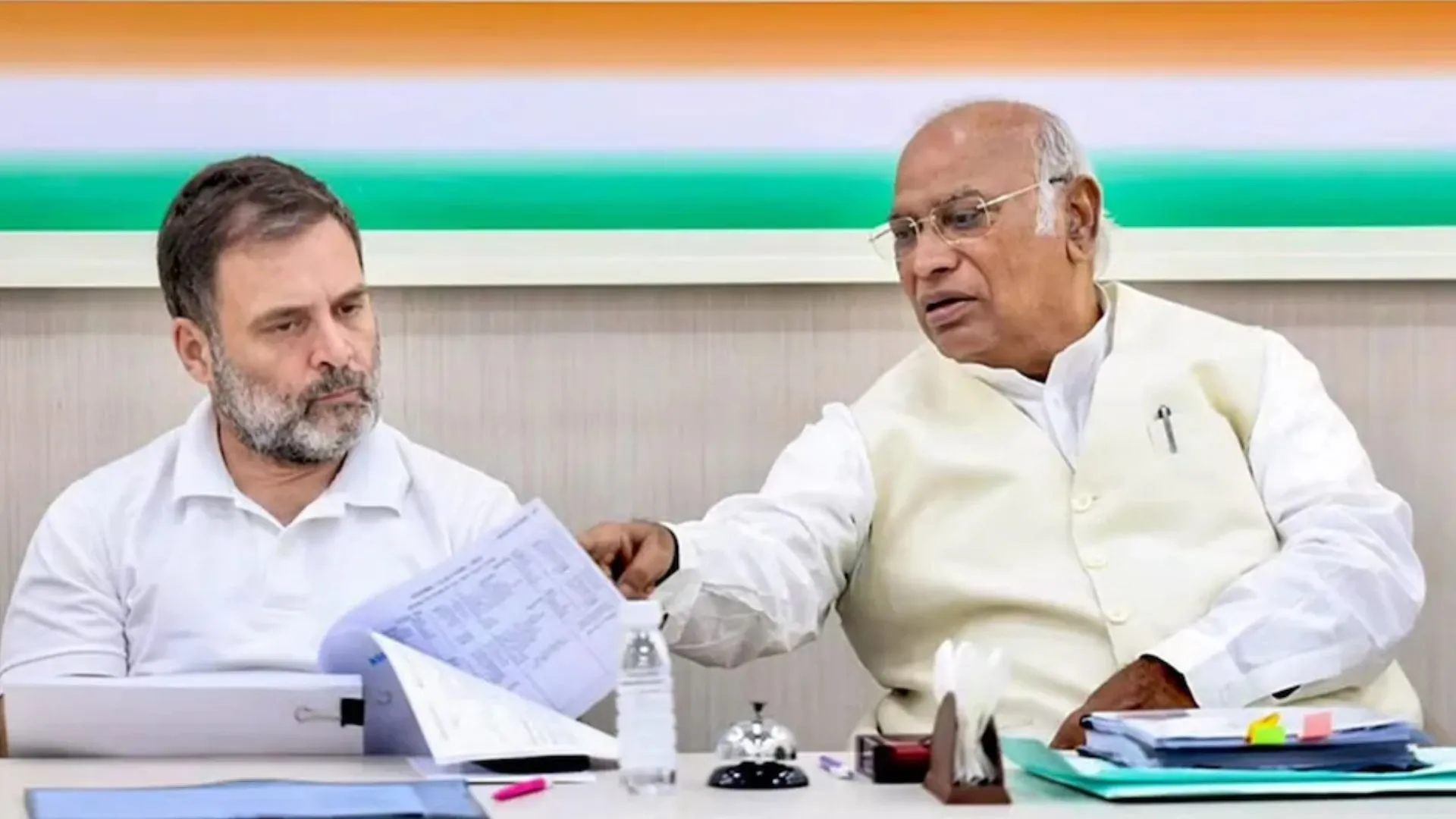 बाबासाहेब के चित्र के साथ छेड़छाड़ कर भाजपा ने फिर उनका अपमान किया, कांग्रेस का आरोप