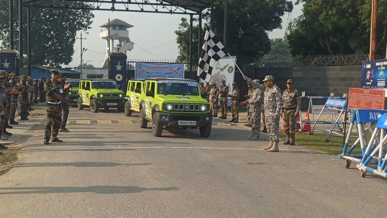 Lucknow : 'वायु वीर विजेता' कार रैली का राजधानी में स्वागत करके गोरखपुर किया रवाना  