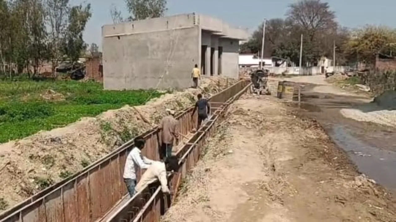 Barabanki News : 27 लाख की लागत से विद्यालय भवन के पीछे बनेगा नाला