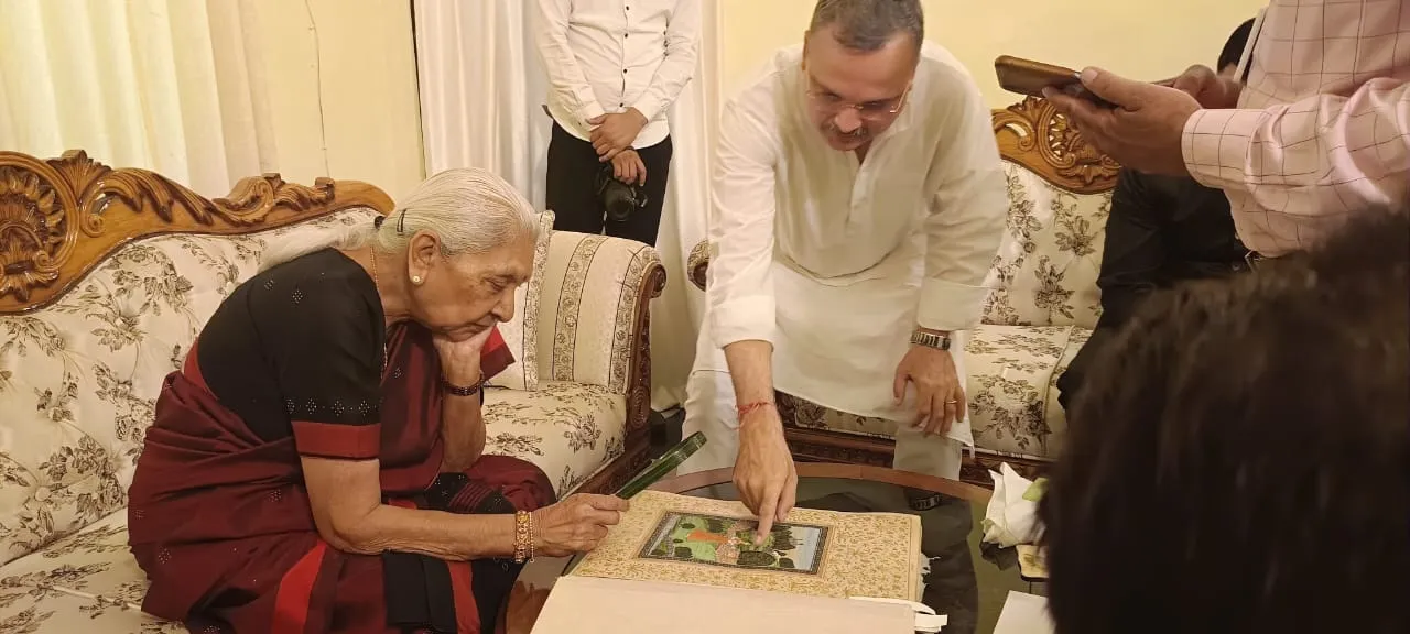 राज्यपाल आनंदी बेन पटेल