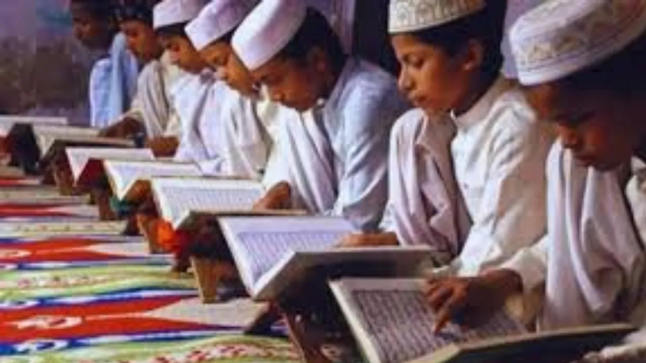 'मदरसों को राज्य से मिलने वाले फंड को करें बंद'... सभी राज्यों के मुख्य सचिवों को लिखा गया पत्र 