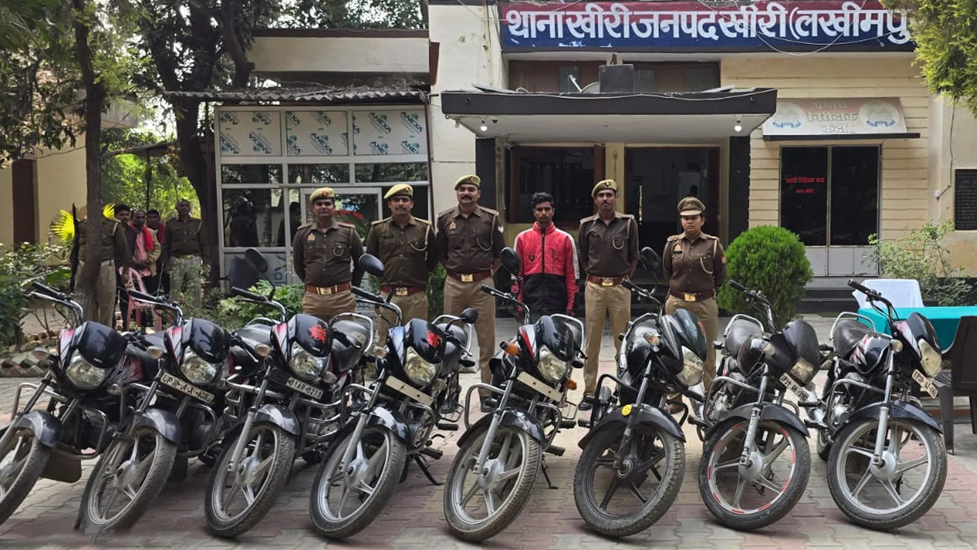 लखीमपुर खीरी : चोरी की आठ बाइक बरामद, एक ऑटो लिफ्टर गिरफ्तार