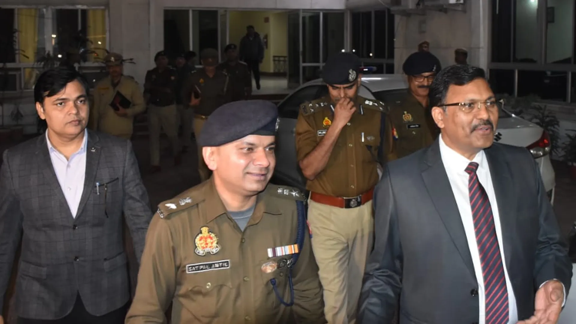 मुरादाबाद पहुंचे न्यायिक आयोग के दो सदस्य, रविवार को संभल जाएंगे