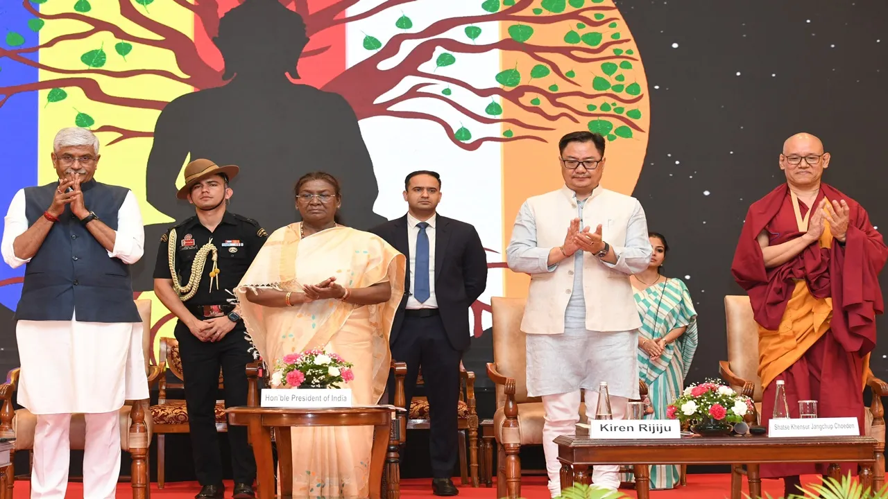 राष्ट्रपति मुर्मू ने की बौद्ध धर्म की शिक्षाओं की सराहना, कहा- बुद्ध धम्म ‘करुणा’ शब्द में समाहित है, जिसकी ‘‘आज दुनिया को जरूरत है’’