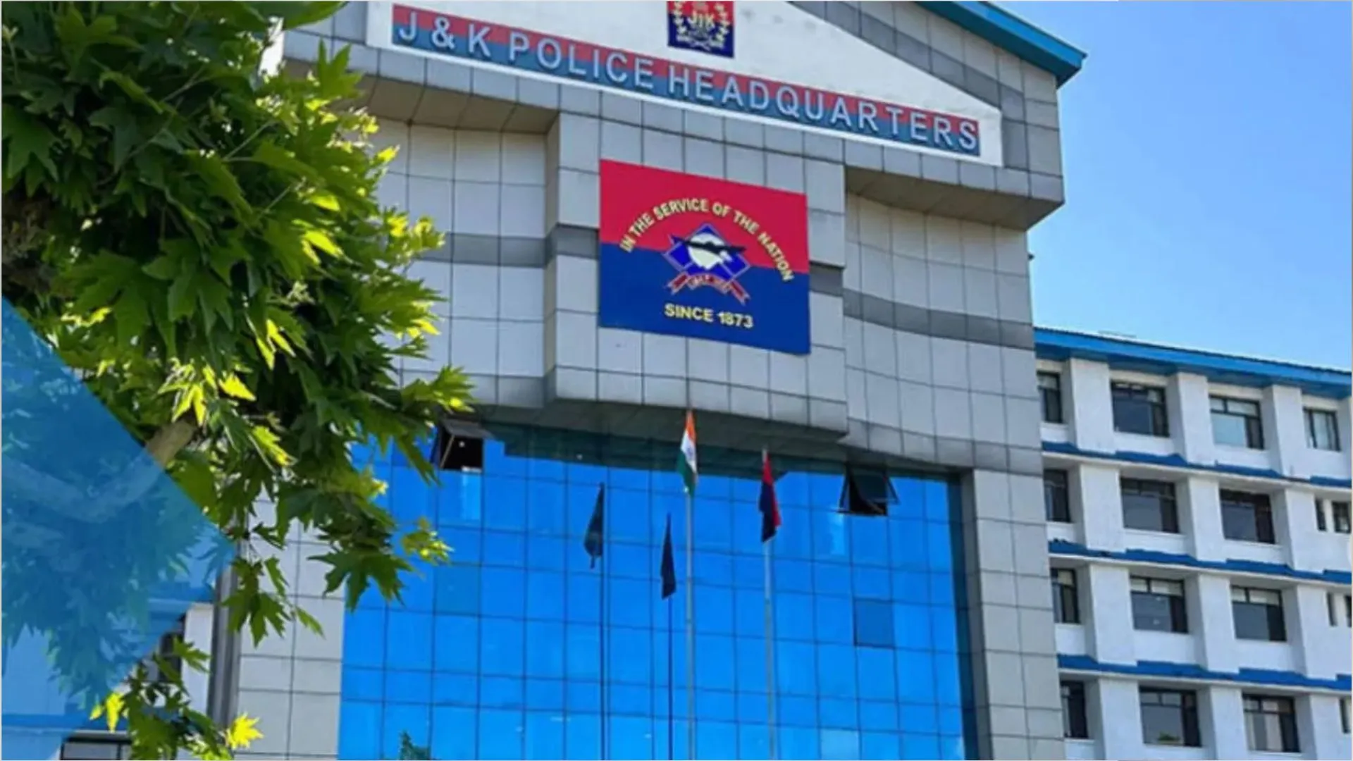 जम्मू-कश्मीर पुलिस की बड़ी कार्रवाई, दुर्भावनापूर्ण दुष्प्रचार में शामिल आरोपियों के घरों पर की छापेमारी