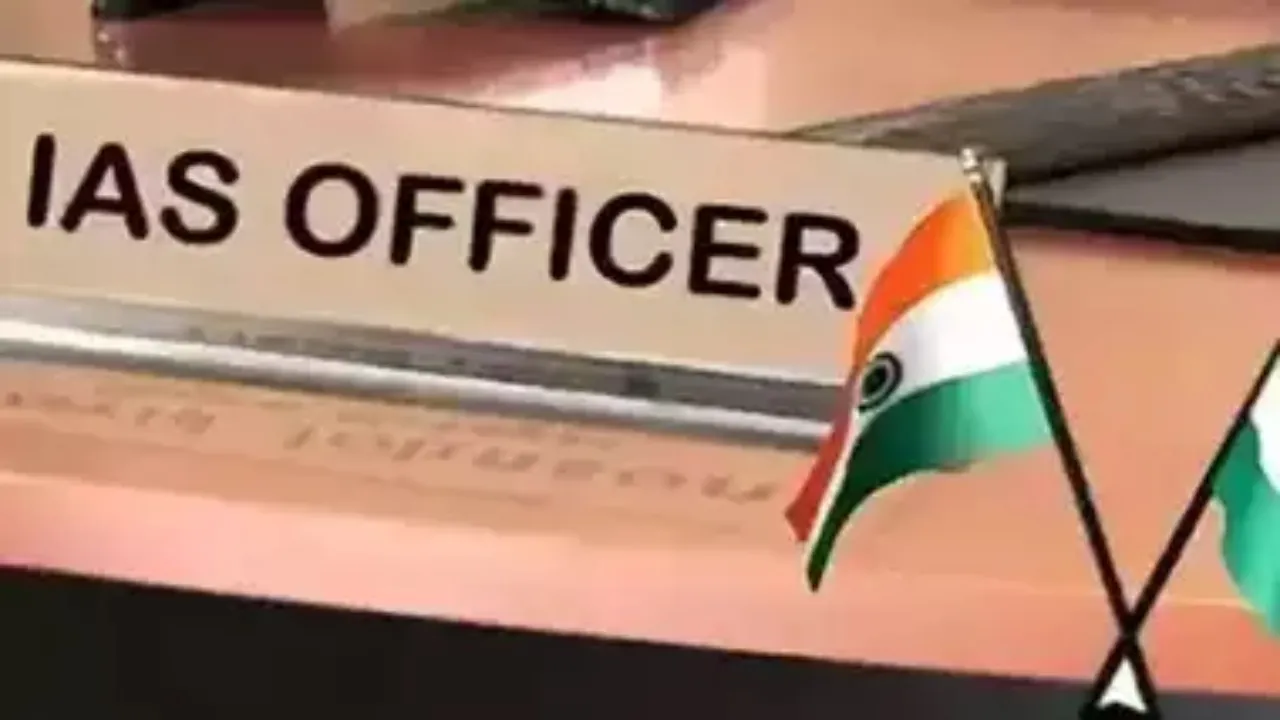 UP IAS Transfers : UP में दो वरिष्ठ IAS अधिकारियों के दायित्वों में बदलाव, अखण्ड सिंह बनें अपर मुख्य निर्वाचन अधिकारी