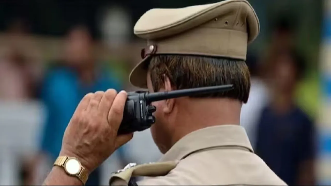 Kanpur: जुमे की नमाज को लेकर शहर में आज पुलिस रहेगी अलर्ट, ड्रोन से की जाएगी संवेदनशील क्षेत्रों की निगरानी