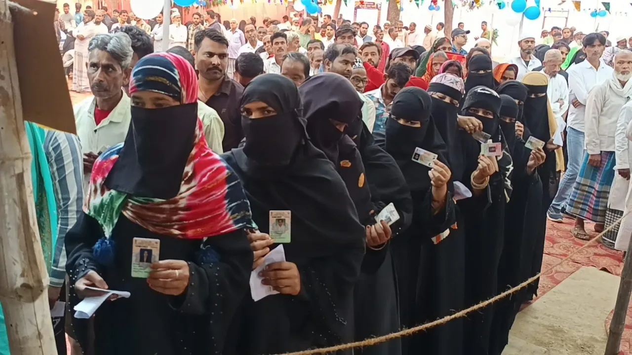 कटेहरी विधानसभा उपचुनाव : जनपद के 425 बूथों पर 56.89 प्रतिशत हुआ मतदान